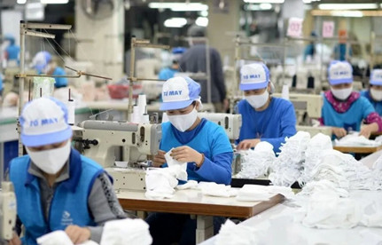 越南疫情失控！口岸拥堵，，，，，，，东南亚面临疫情大考 ！